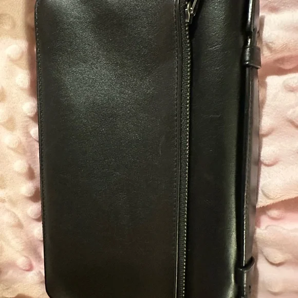 Coach - Picture 4 of 15